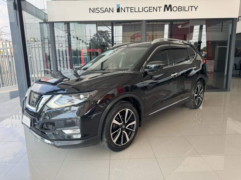 Nissan X-Trail  5 pts. Exclusive, CVT, piel, CD, QC, GPS, 5 pas., RA-18 (cambio de línea) 2018
